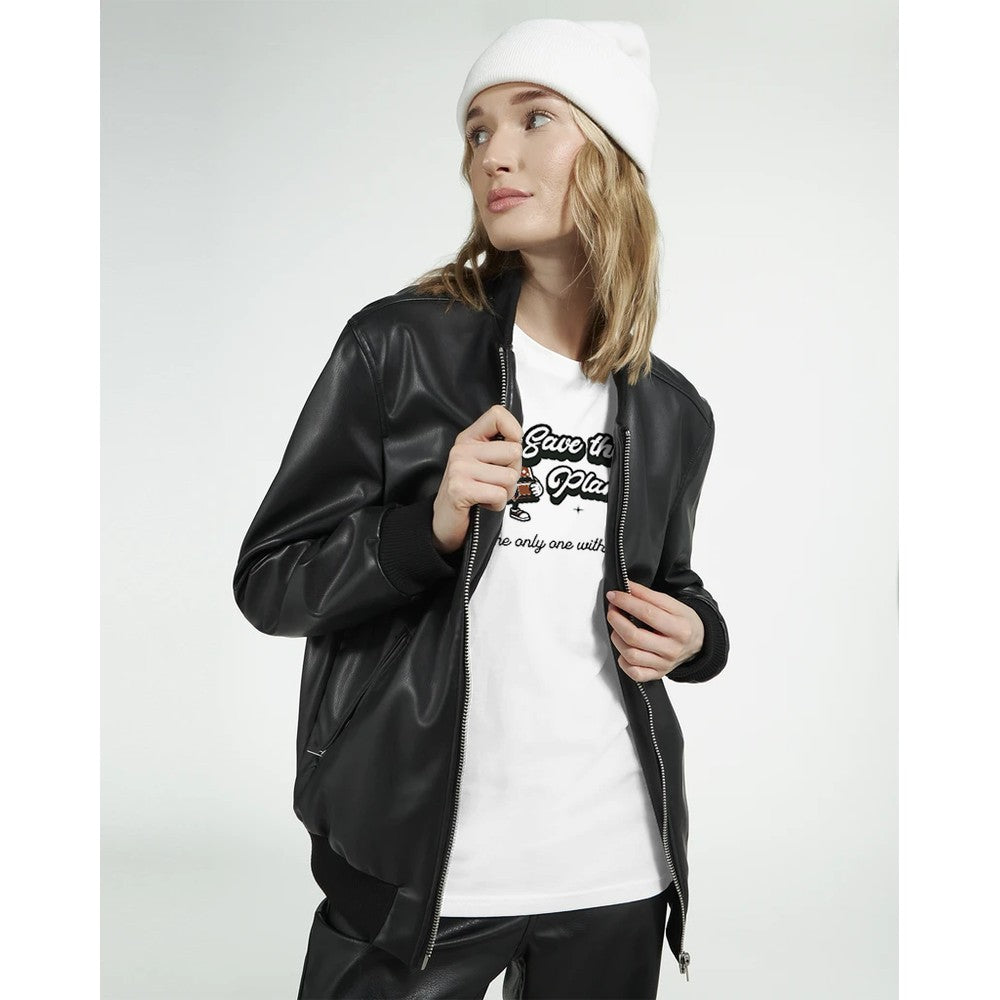 f2bbb4b6-3396-43c9-9de5-714cd3988081